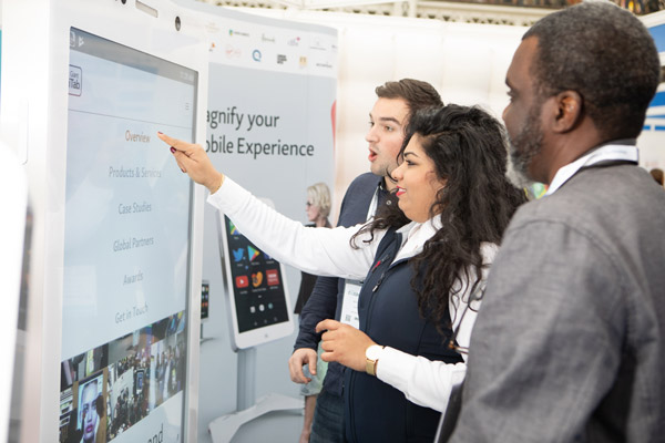 Chicago touchscreen tv rental for events